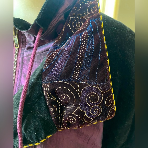 Vintage Purple & Black Coat - Picture 5 of 8